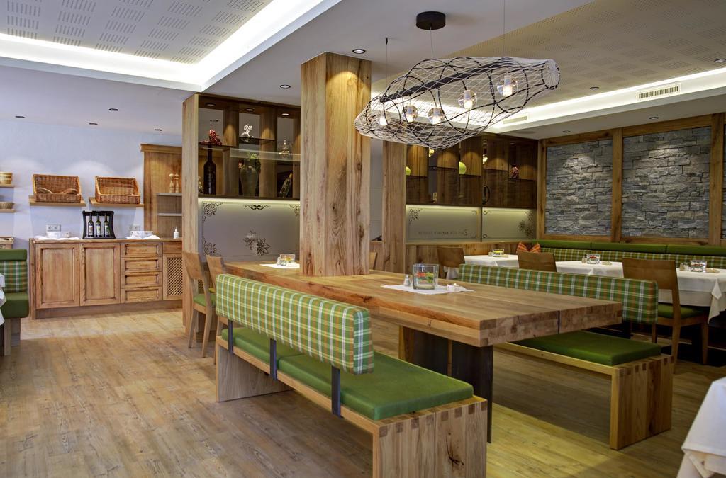 Hotel Garni Forelle Tux Kültér fotó