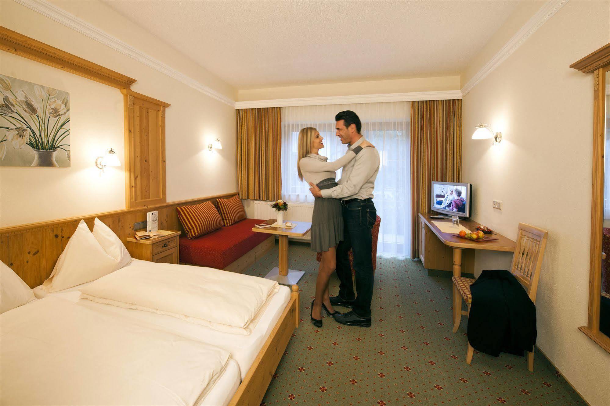 Hotel Garni Forelle Tux Kültér fotó